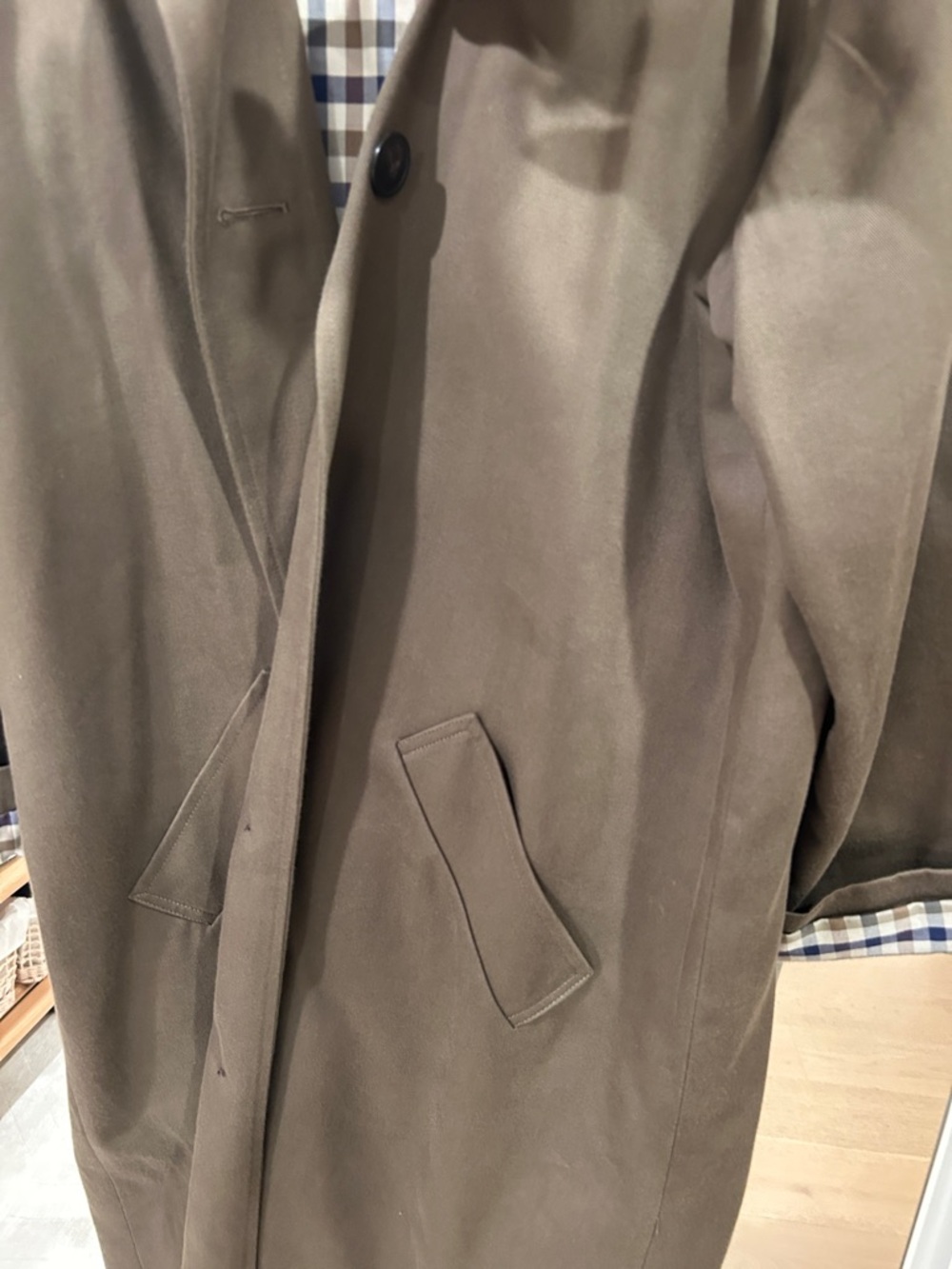 Sezane Clyde trench coat in dark khaki - Picture 4 of 5